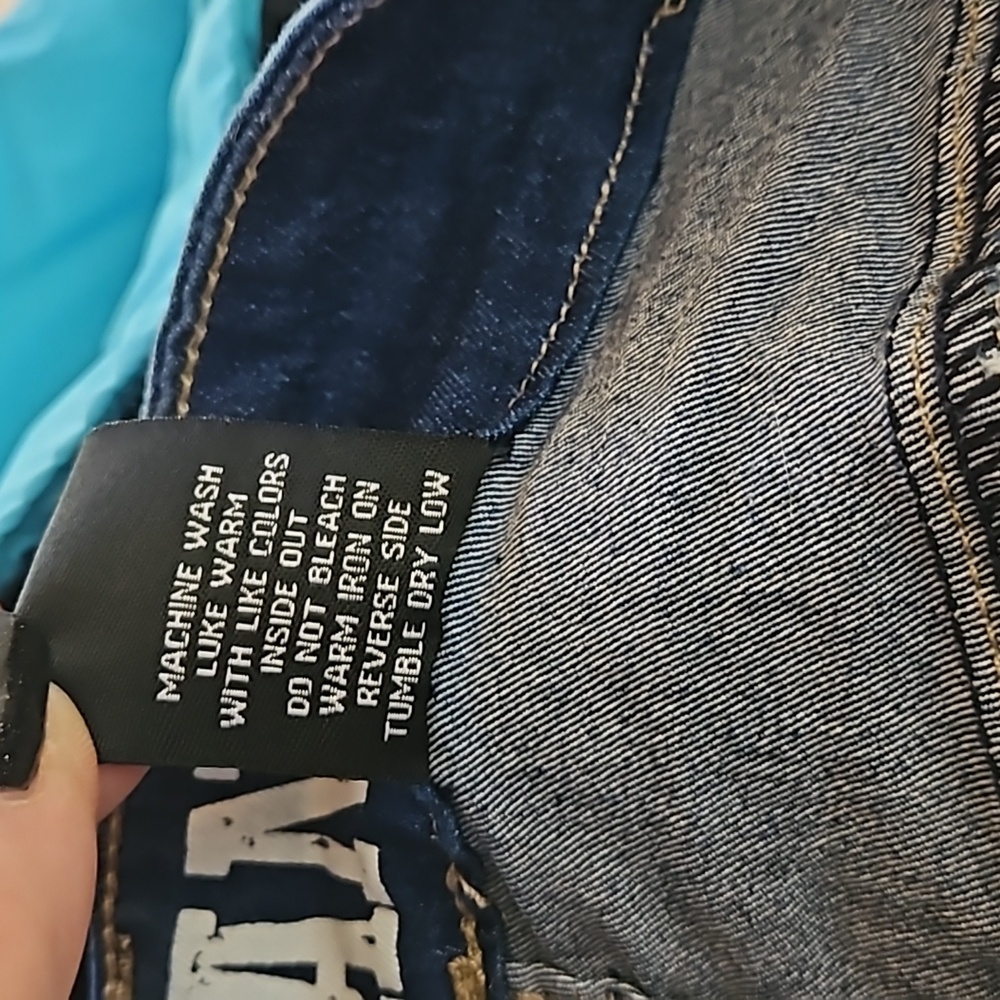 NWT Plus size VIP Buttlifter, skinny distressed JEANS. - Picture 4 of 4